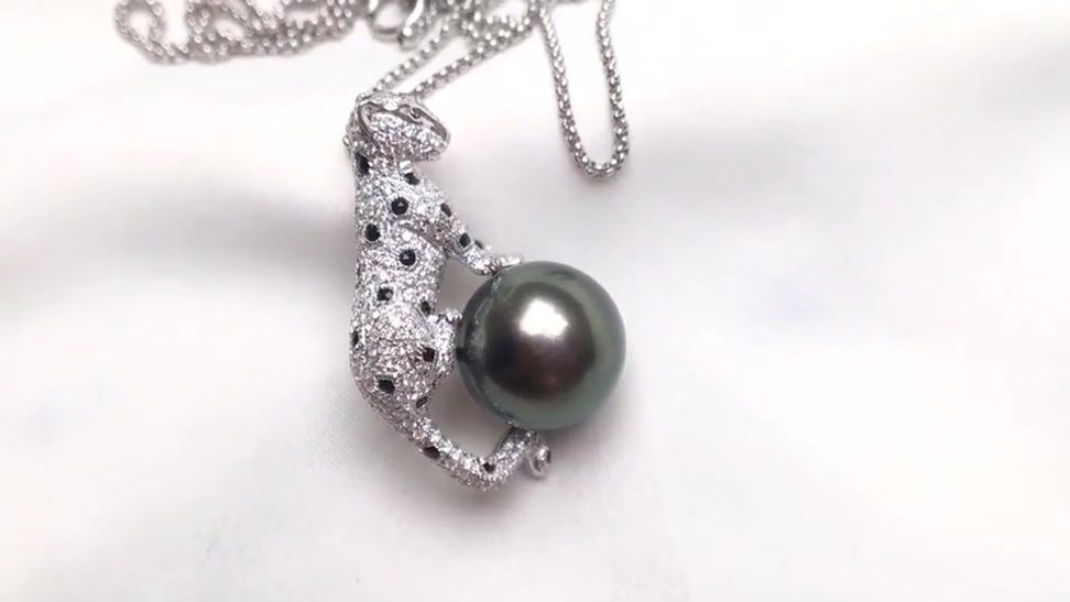 0.88ct Diamond, AAAA 13-14 mm Tahitian Pearl Leopard Pendant, 18k Gold